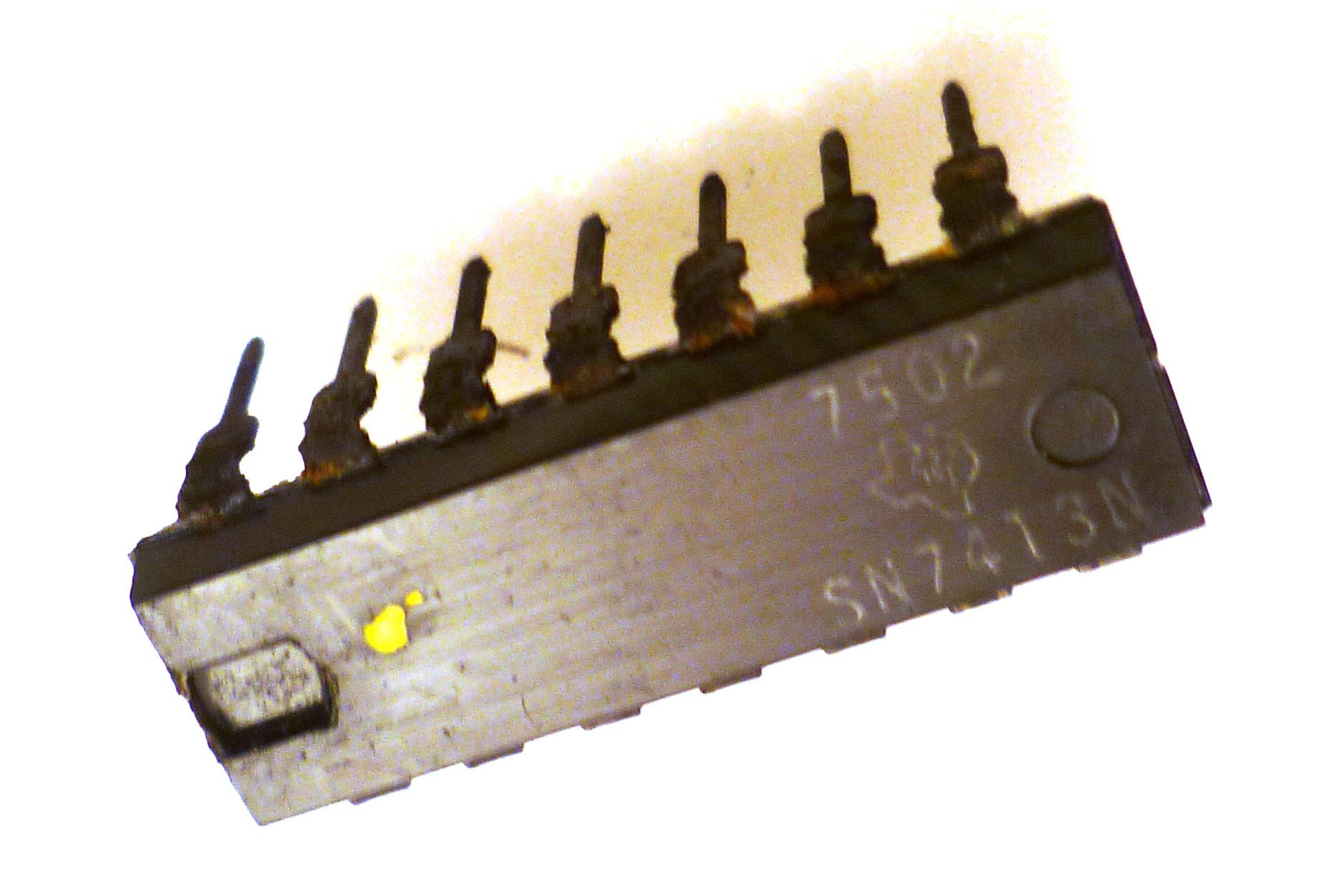 Texas SN7413N Dual 4-Input Positive-NAND Schmitt Trigger OM0061 | Rich ...