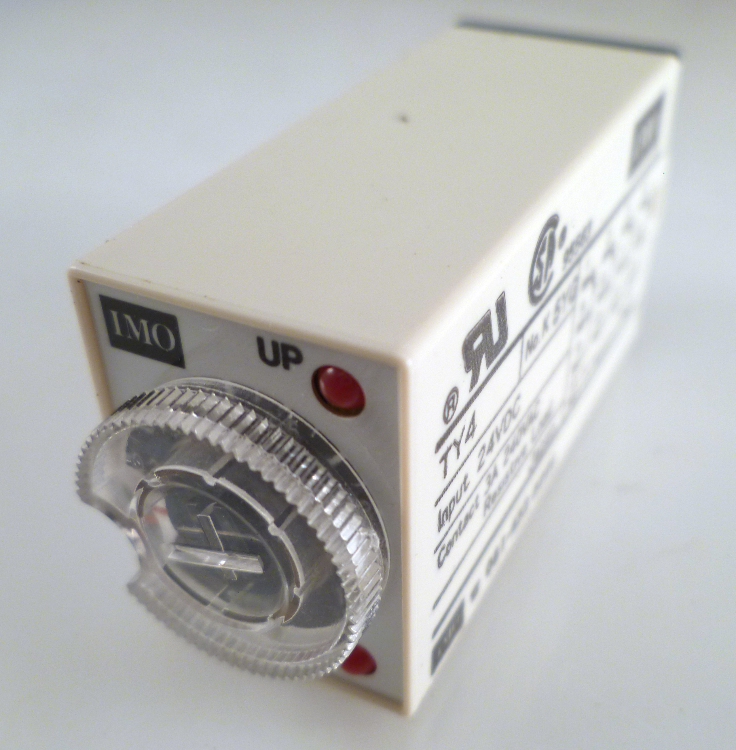 IMO TY-4 24V AC 10 Seconds  Timer relay 4 pole 14 pin 