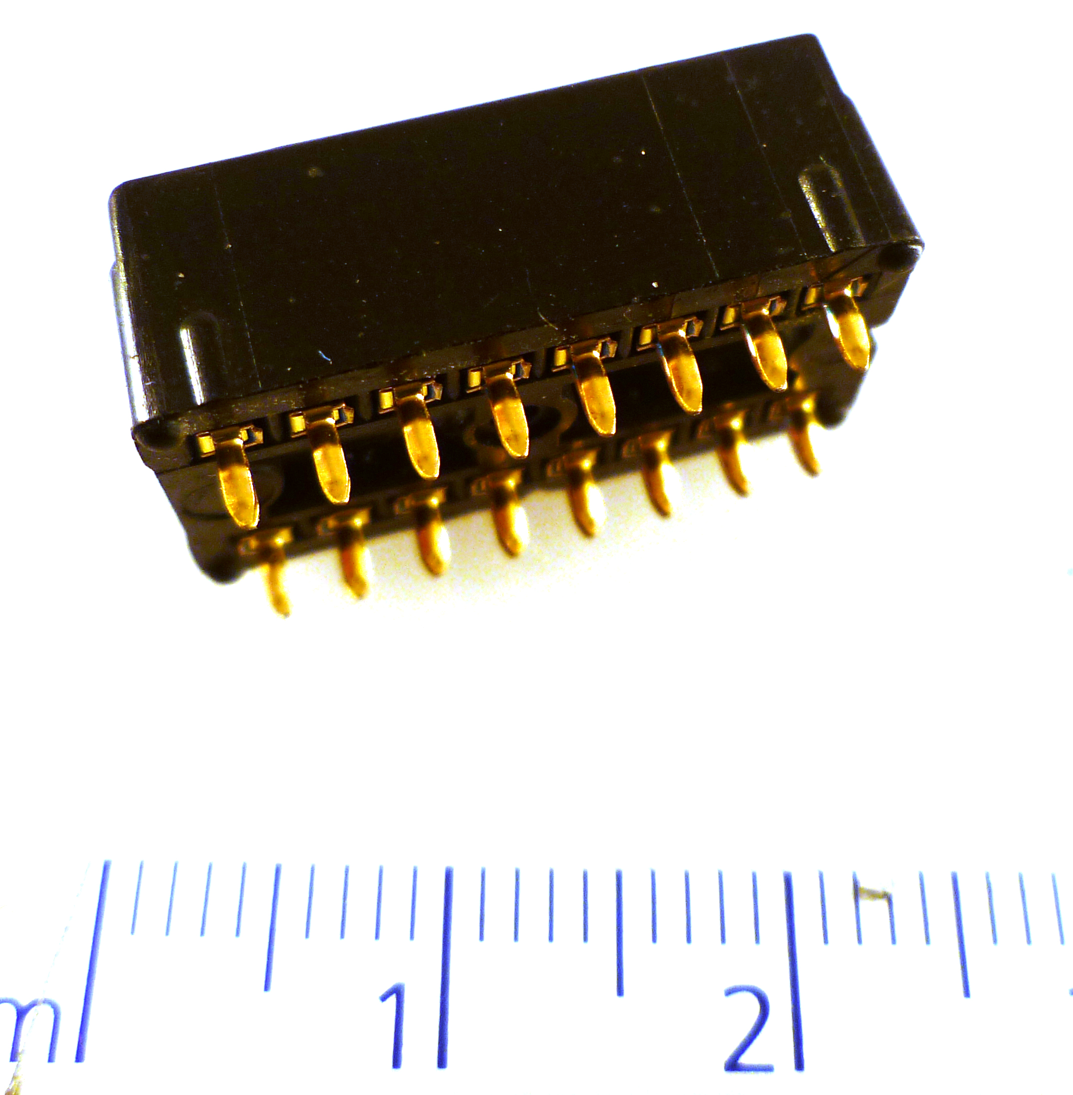 Berg DIL IC Socket 16 Gold Pin 0.3 Inch Pitch Hi Profile H/Duty MBF013J