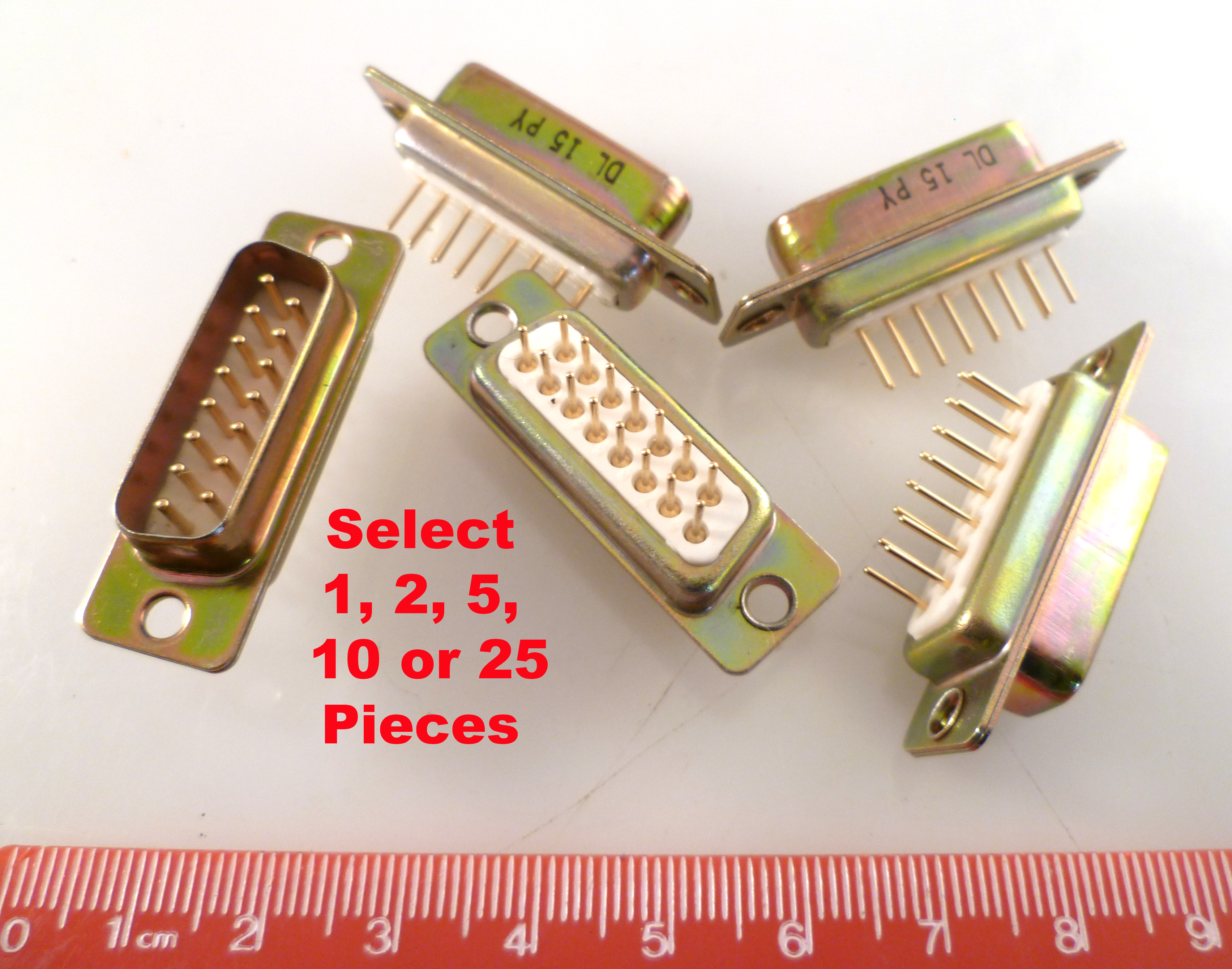 D Type 15 Way Plug Gold Contacts PCB Mount OM0259A