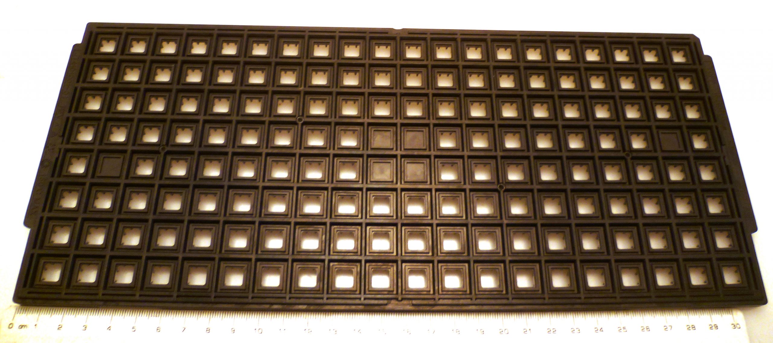 ASE TQFP 10X10X1.0mm Jedec Semiconductor Waffle Tray EB8A2-1 | Rich ...