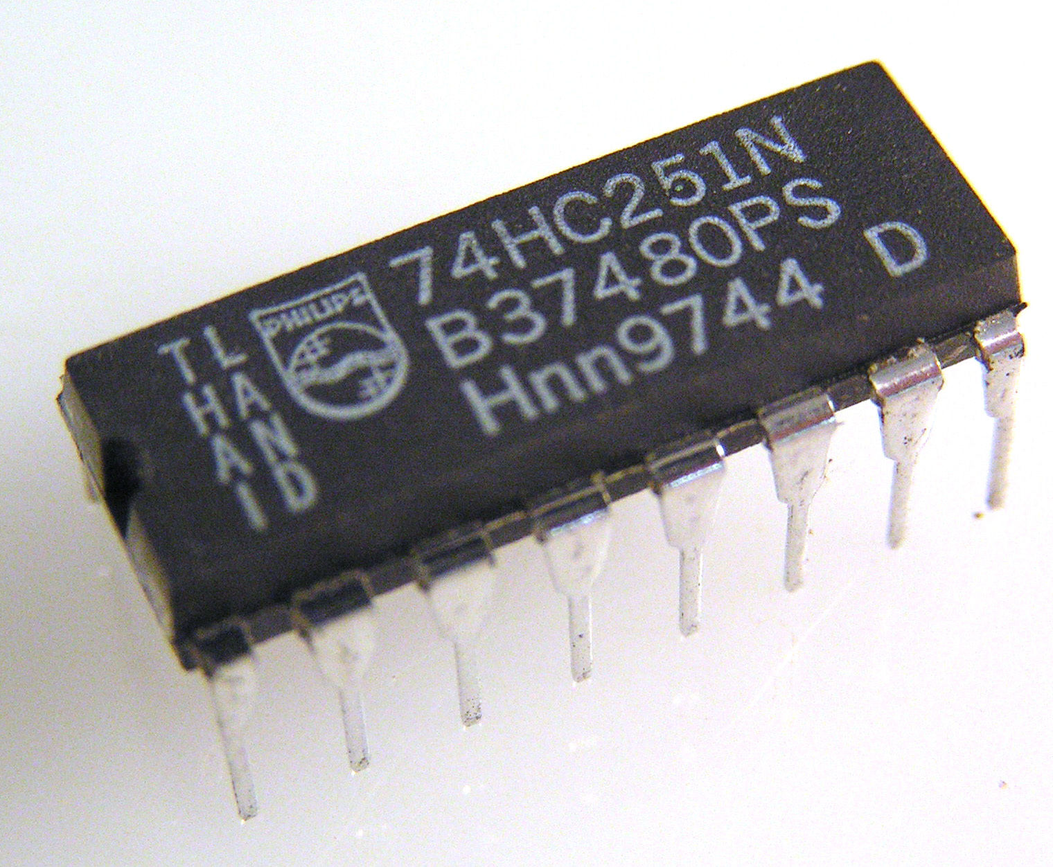Philips 74HC251N 8-Input Multiplexer 3-State 16PDIP OMA047B | Rich ...
