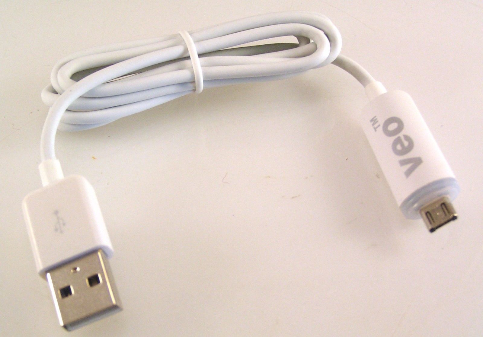 Veo Micro USB to USB Charging Lead Data Cable - White 1m MBD015C