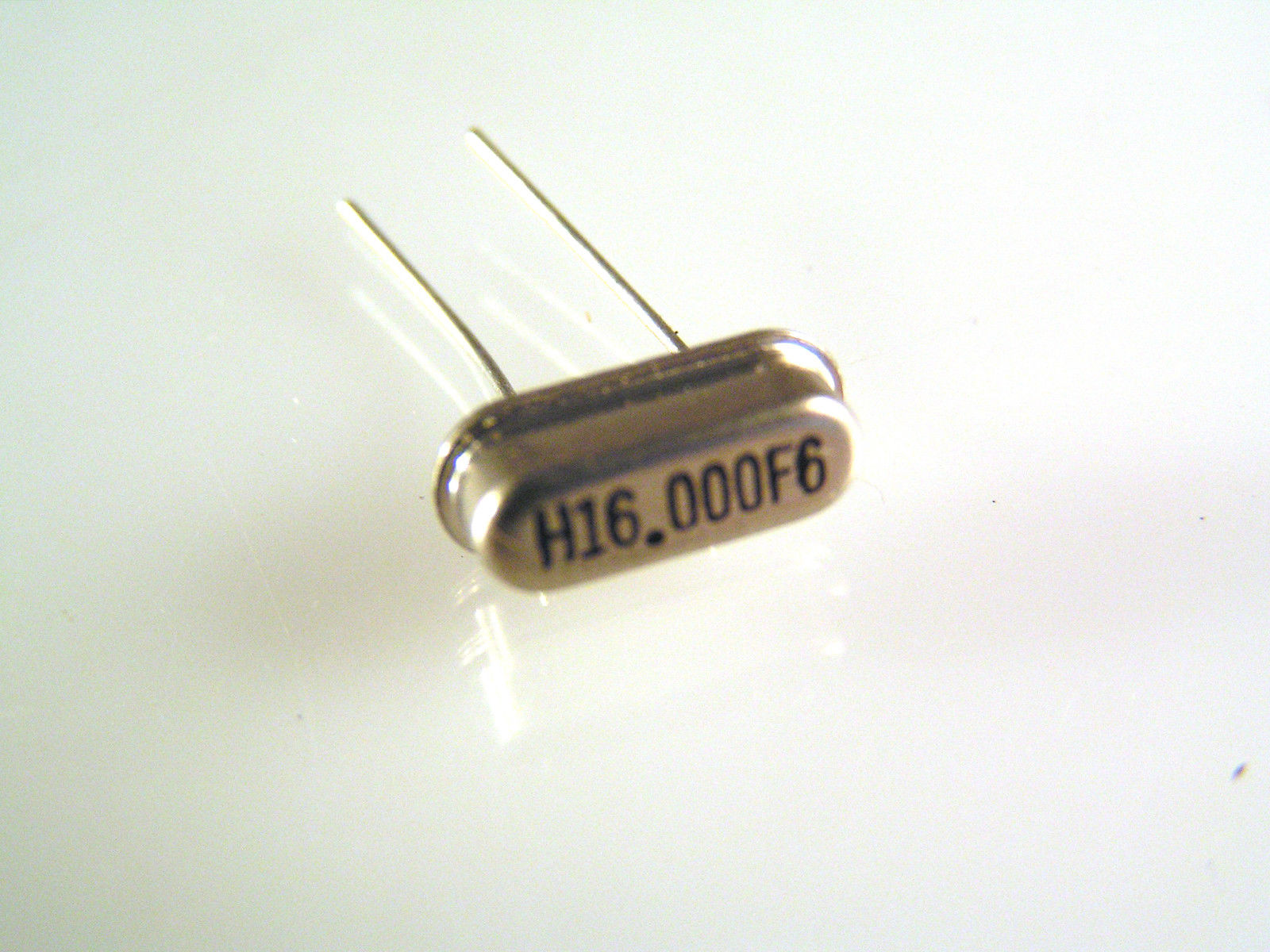 ACT Ltd 16.000 Mhz Crystal Oscillator HC 49S 10 Pieces OM1118X Rich Electronics