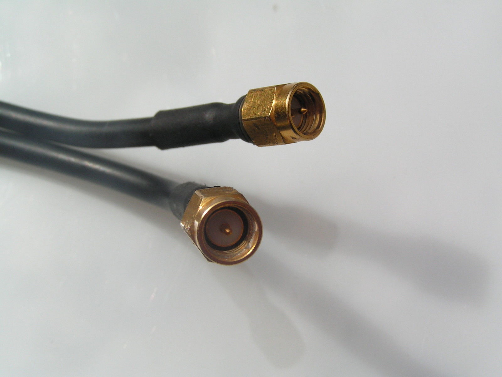 Gold SMA to SMA Plug Lead 50 Ohm Habia Flexiform Cable 275mm OM0765