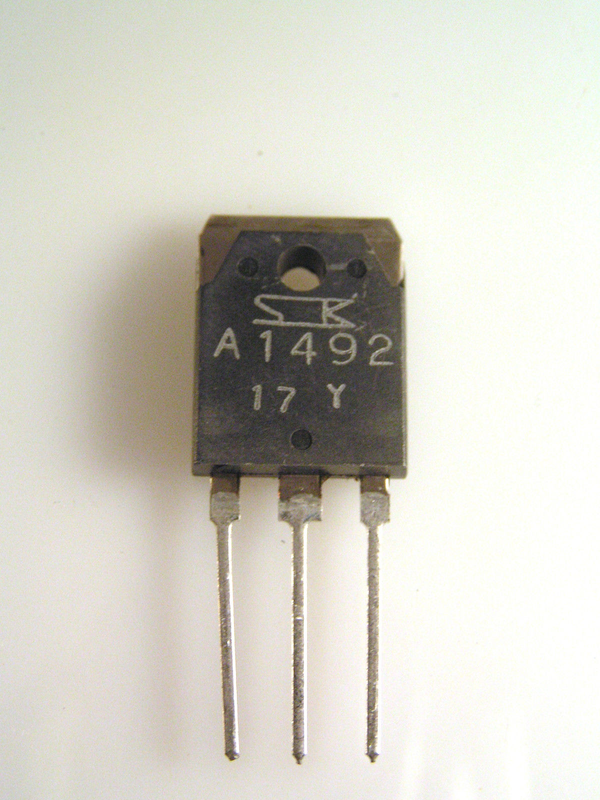 Sanken 2SA1492 Transistor PNP Triple Diffused Type Power Amp Use
