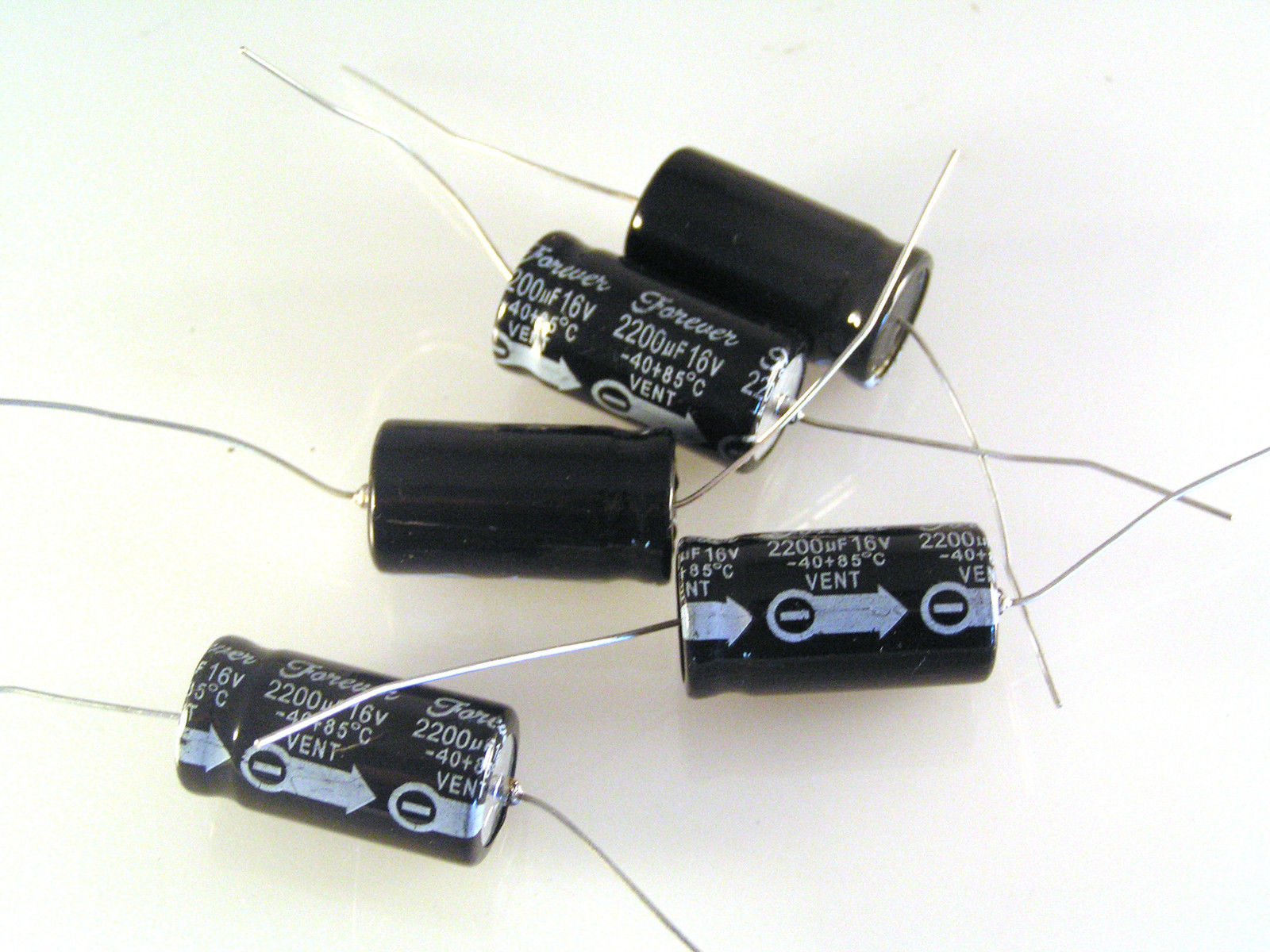 Electrolytic Capacitor Axial 16V 220uF 20 pieces OL0524d