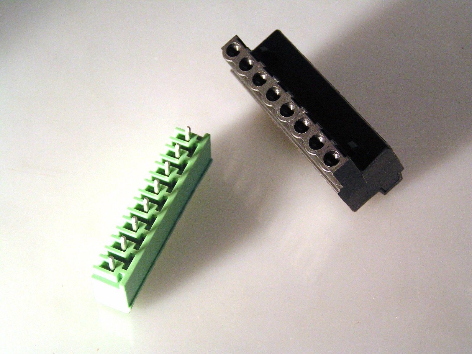 IMO 20.95MV/8 Screw Terminal Block Plug & Socket 8 way 300v 15A 3 pairs