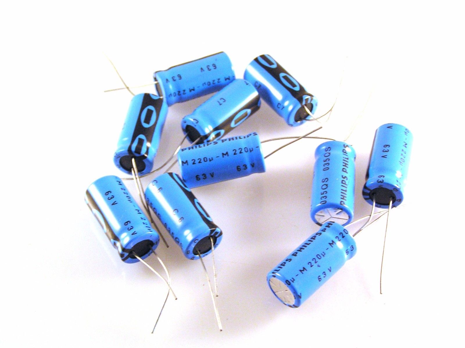 PHILLIPS VINTAGE MINIATURE ELECTROLYTIC CAPACITOR 10uf  63v  037 SERIES  QTY =10 