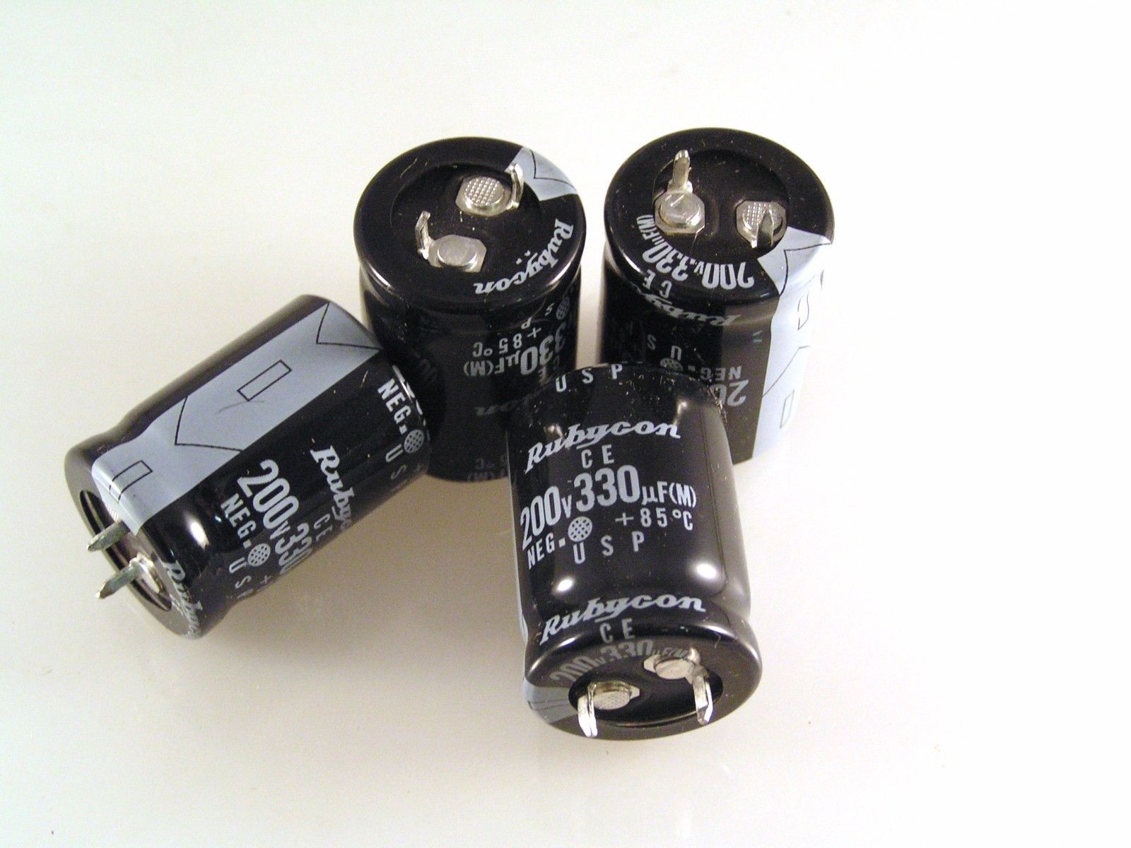 Rubycon Electrolytic Capacitors 200v 330uf 30mm x 22mm 85'C 4 Pieces OL0633 Rich Electronics