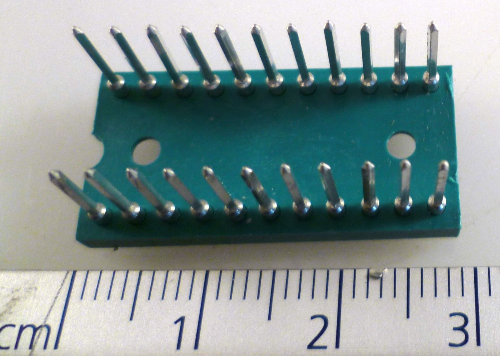 Augat Turned Pin Wire Wrap IC Socket 22 Way 0.4 Inch Width MBL514C