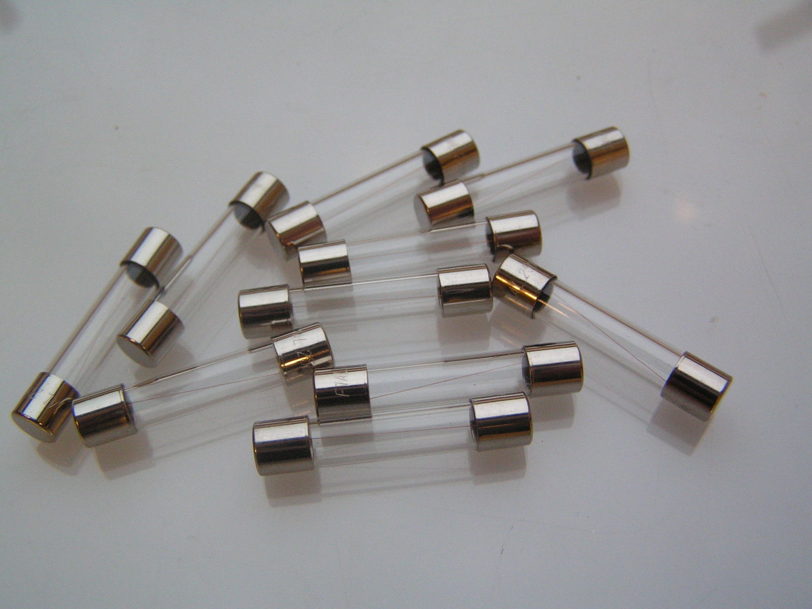 RANGE OF 32MM QUICK BLOW FUSES 100mA 20A GLASS 10 PIECES  OLB017 