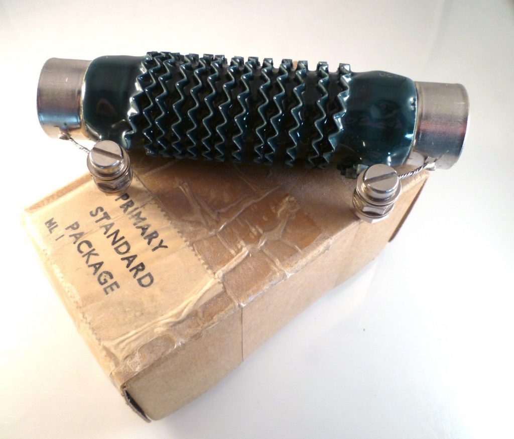 Welwyn UC414 Vitreous Enamelled Resistor 1R0 10% NSN 10W 5905 99 ...