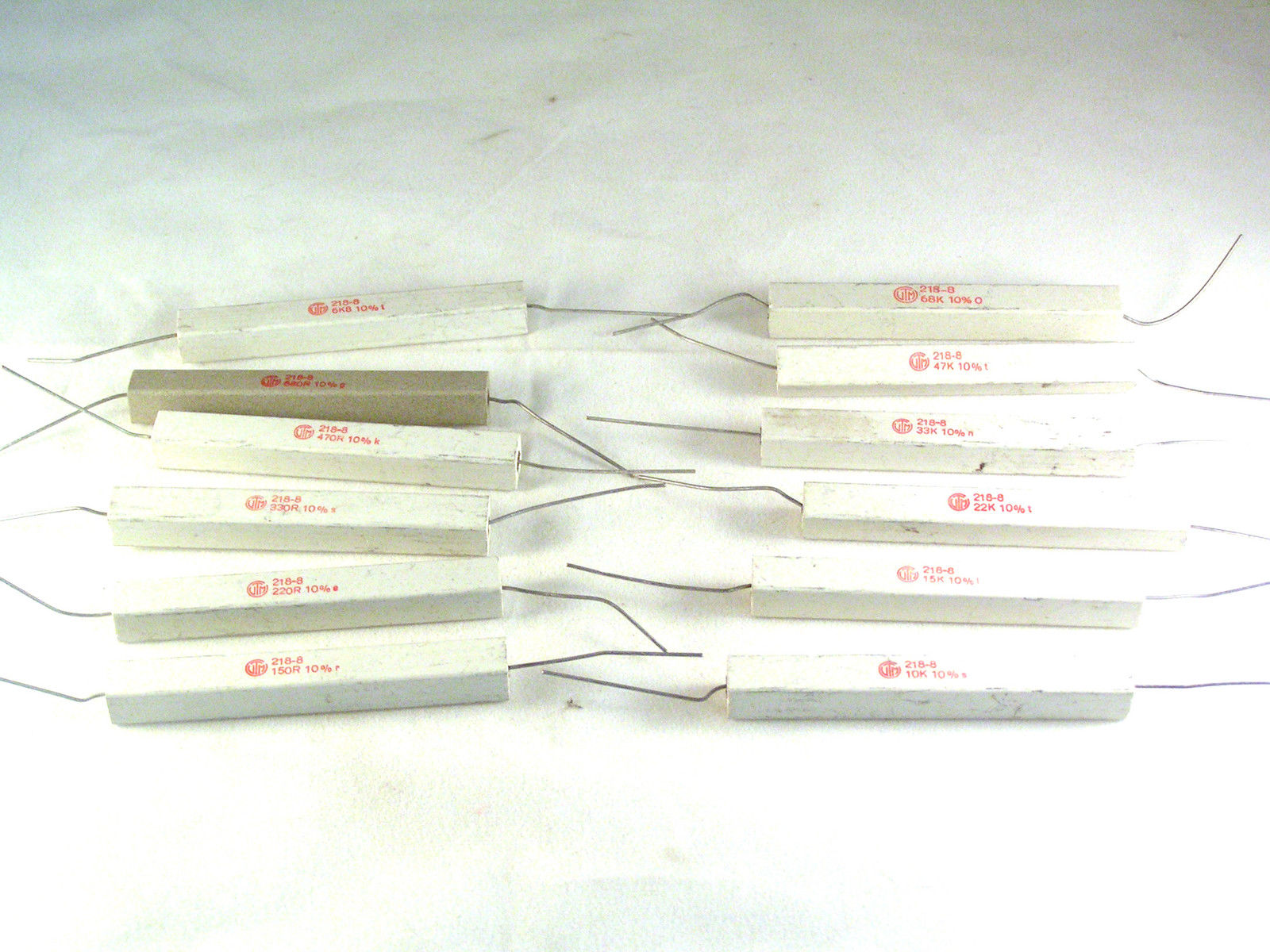 Vitrohm Ceramic Wirewound Resistors 17 Watt 218-8 10% 150R to 68K OM0424