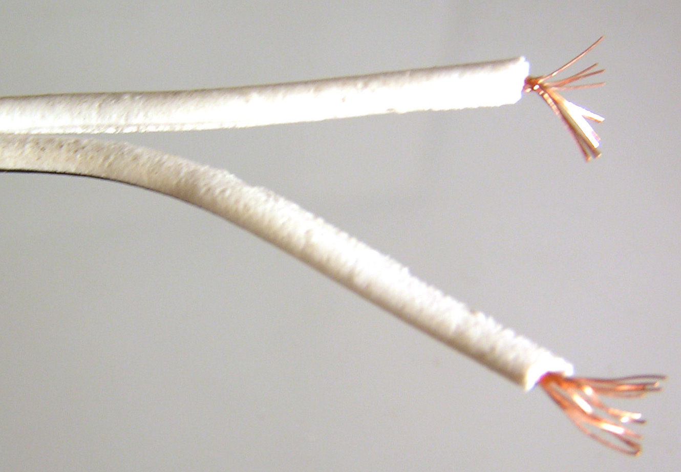 White Speaker Wire 2 Bonded Insulated Cores Polarity Stripe 20 Metres