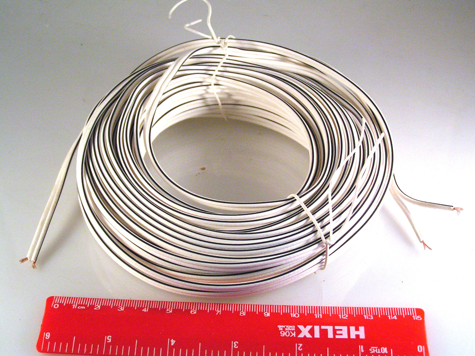 White Speaker Wire 2 Bonded Insulated Cores Polarity Stripe 20 Metres
