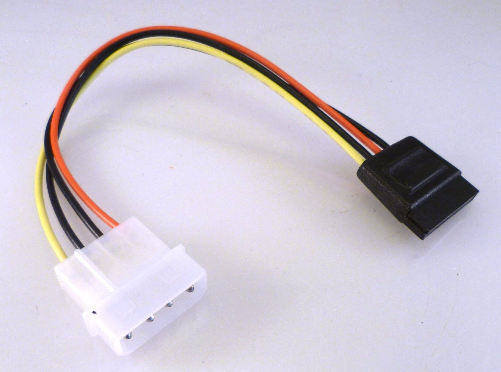 SATA 15 Pin Socket to Molex 4 Pin Plug Power Adapter Cable 150mm OM0393